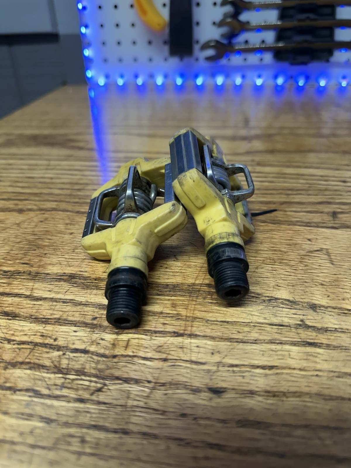 Crankbrothers Candy C Mountain Bike Clipless Pedals Yellow