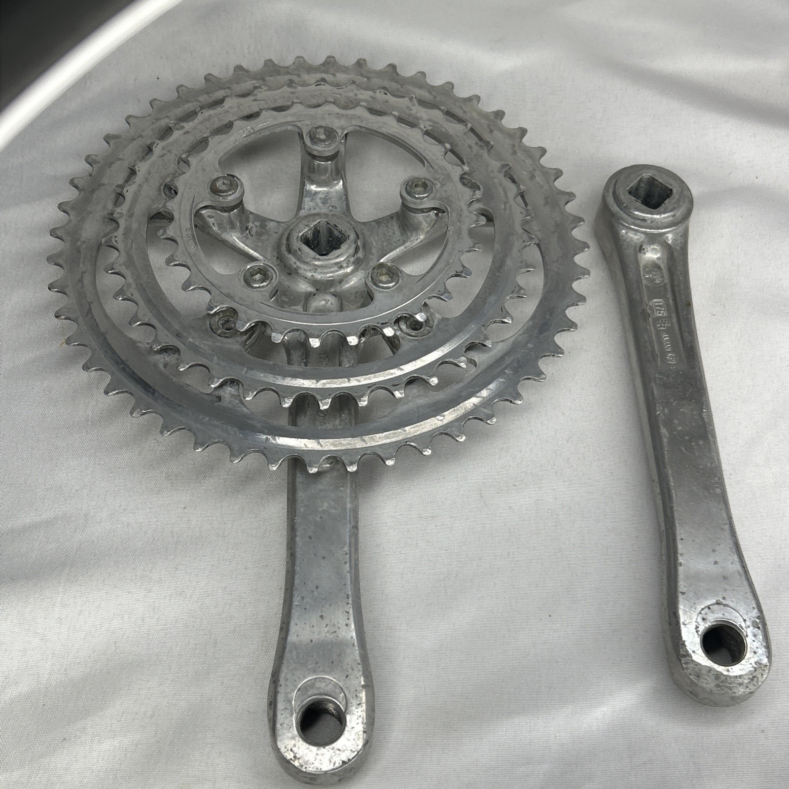 Vintage SR Sakae SA Crankset 175 mm 5-Bolt 110 BCD Square Taper Triple Silver