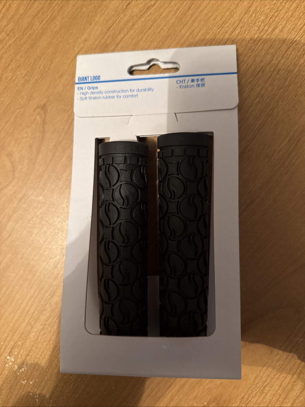 Giant Logo Grips
