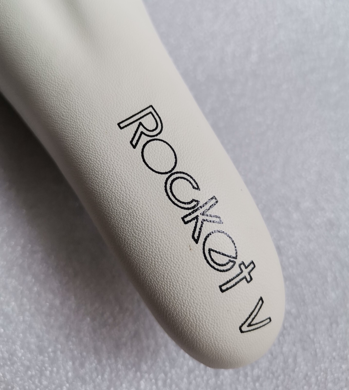 NEW WTB ROCKET V SADDLE SEAT MTB CITY BIKE WHITE 268mm x 130mm