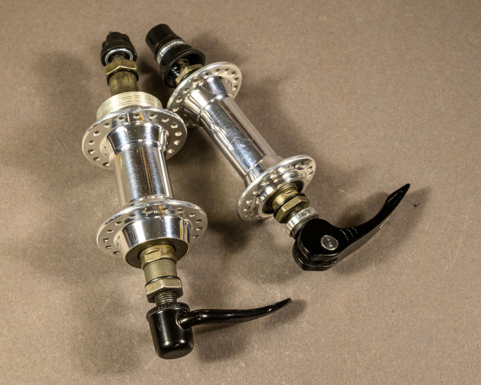 Formula Front & Rear Freewheel Hubs, 135mm, 36 holes, Skewers, Mint Condition