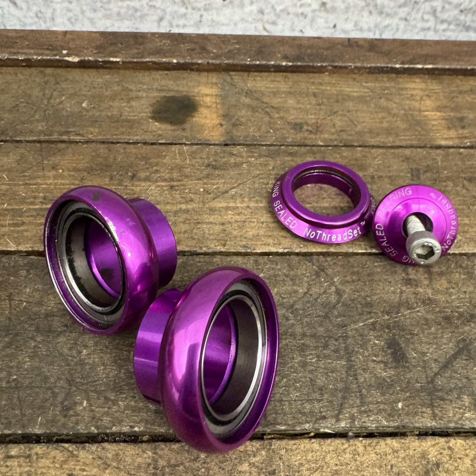 Chris King 1 in Threadless Headset NoThreadSet Purple 1in MTB No Logo Cups 1″