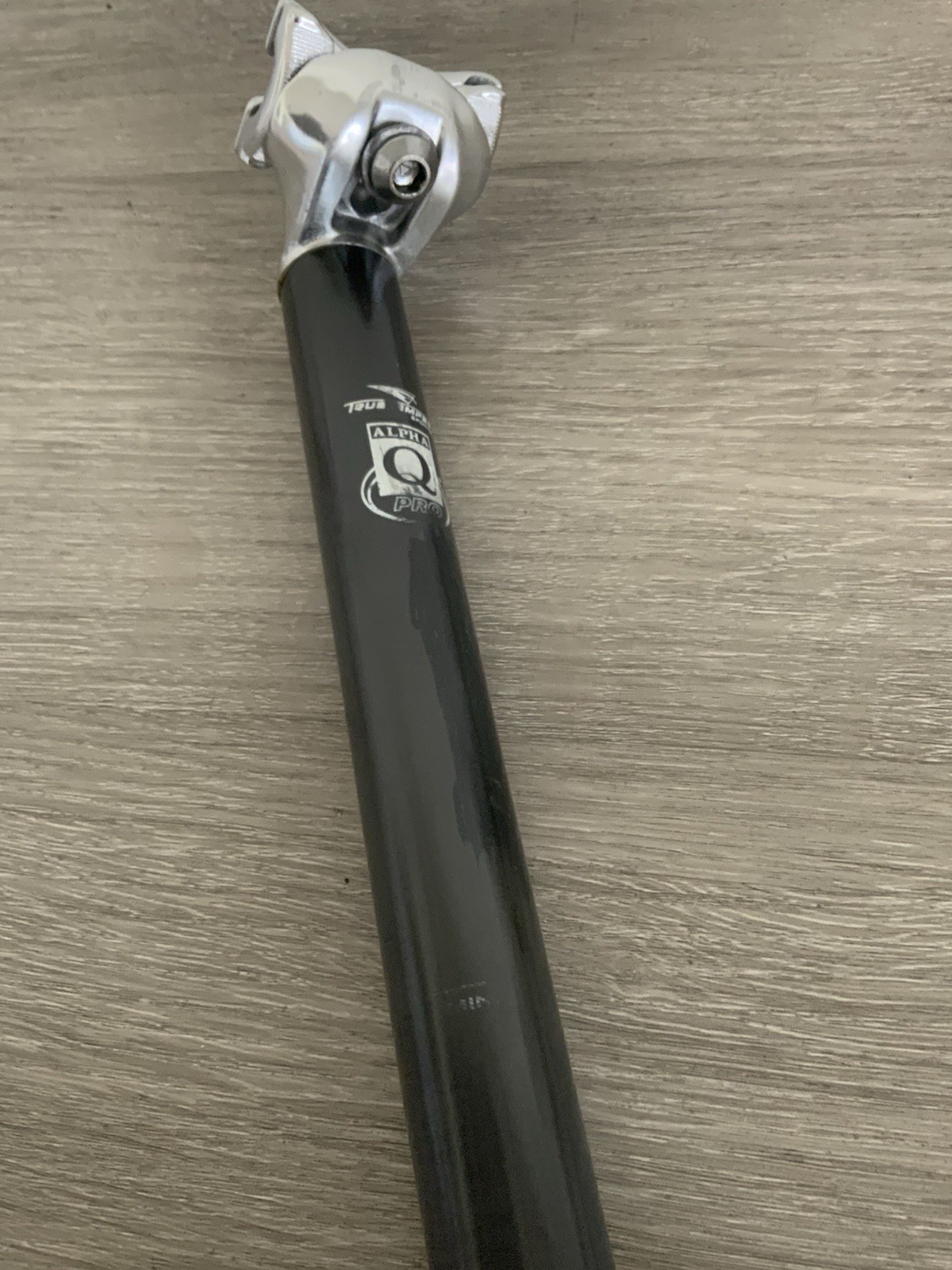 ALPHA SERIES CARBON SEAT POST 27.2 MM x 250 MM 214 GRAMS