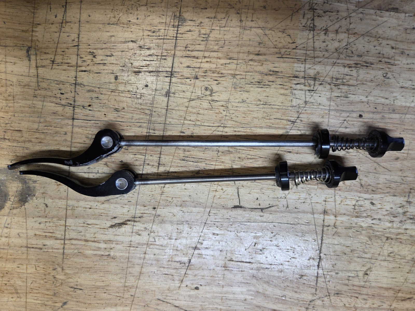 Black Salsa Flip Off Front 100mm Rear 135mm Steel Quick Release Skewer Set