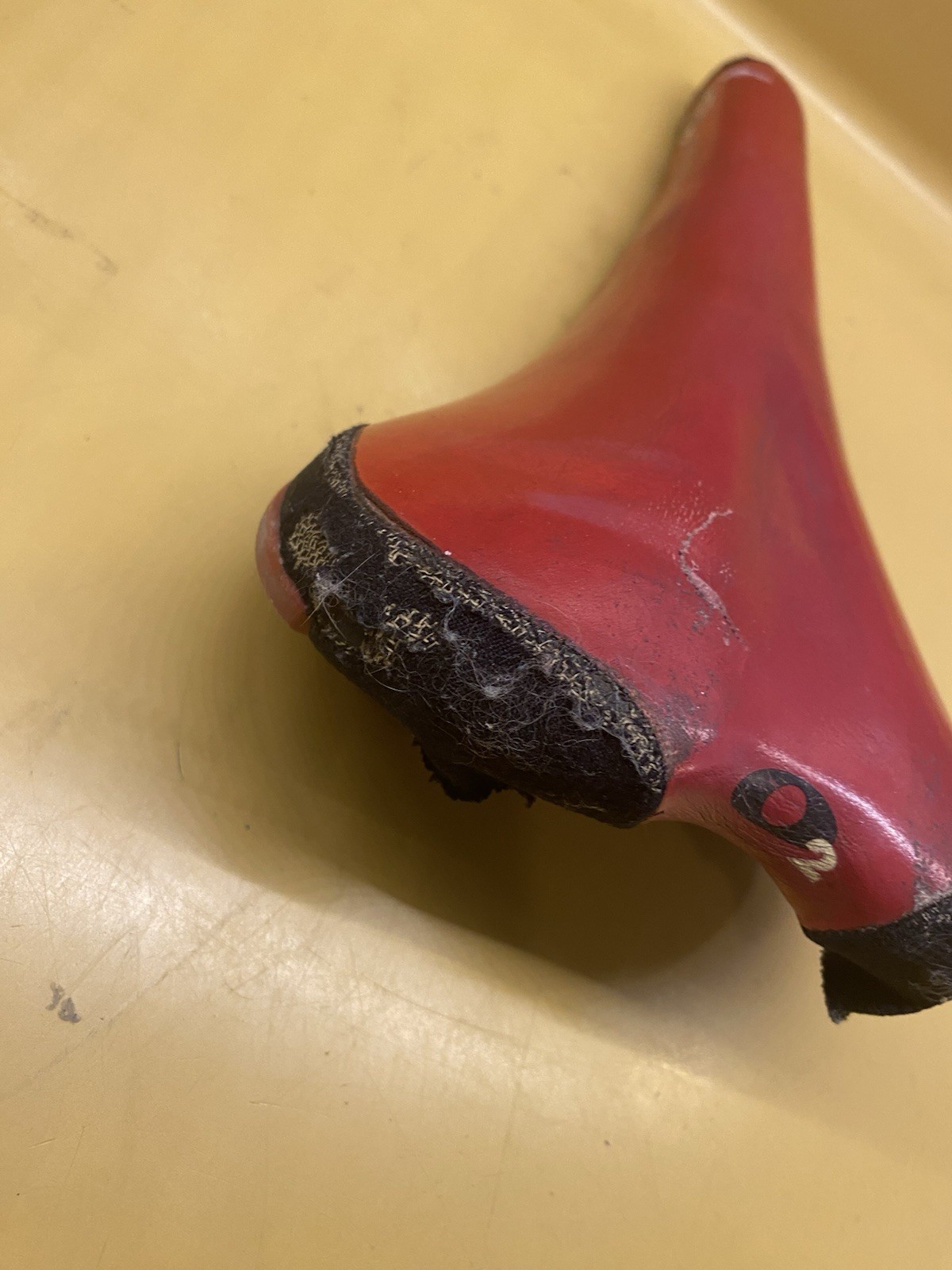 Red Avocet O2 Air 270mm x 145mm Titanium Rail Saddle