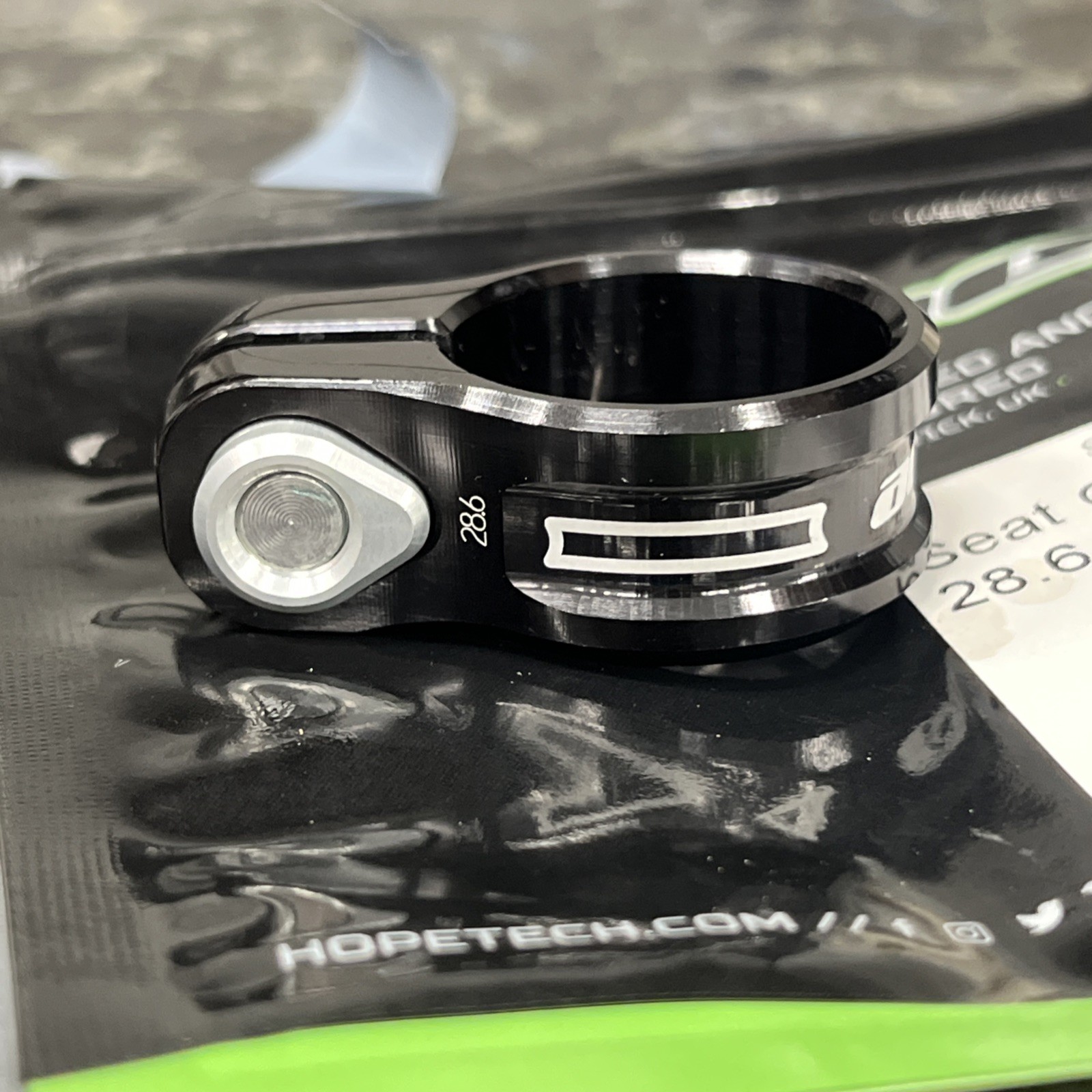 Hope Bolt On Seat Clamp 28.6mm Black