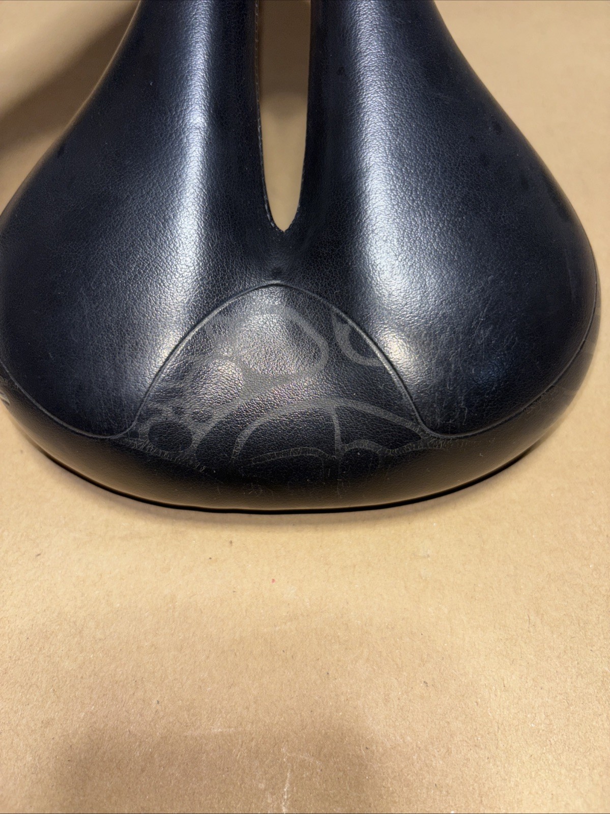 Terry Butterfly Bike Saddle Seat Center Cutaway 12.2oz 262mm Long 76mm High 155w
