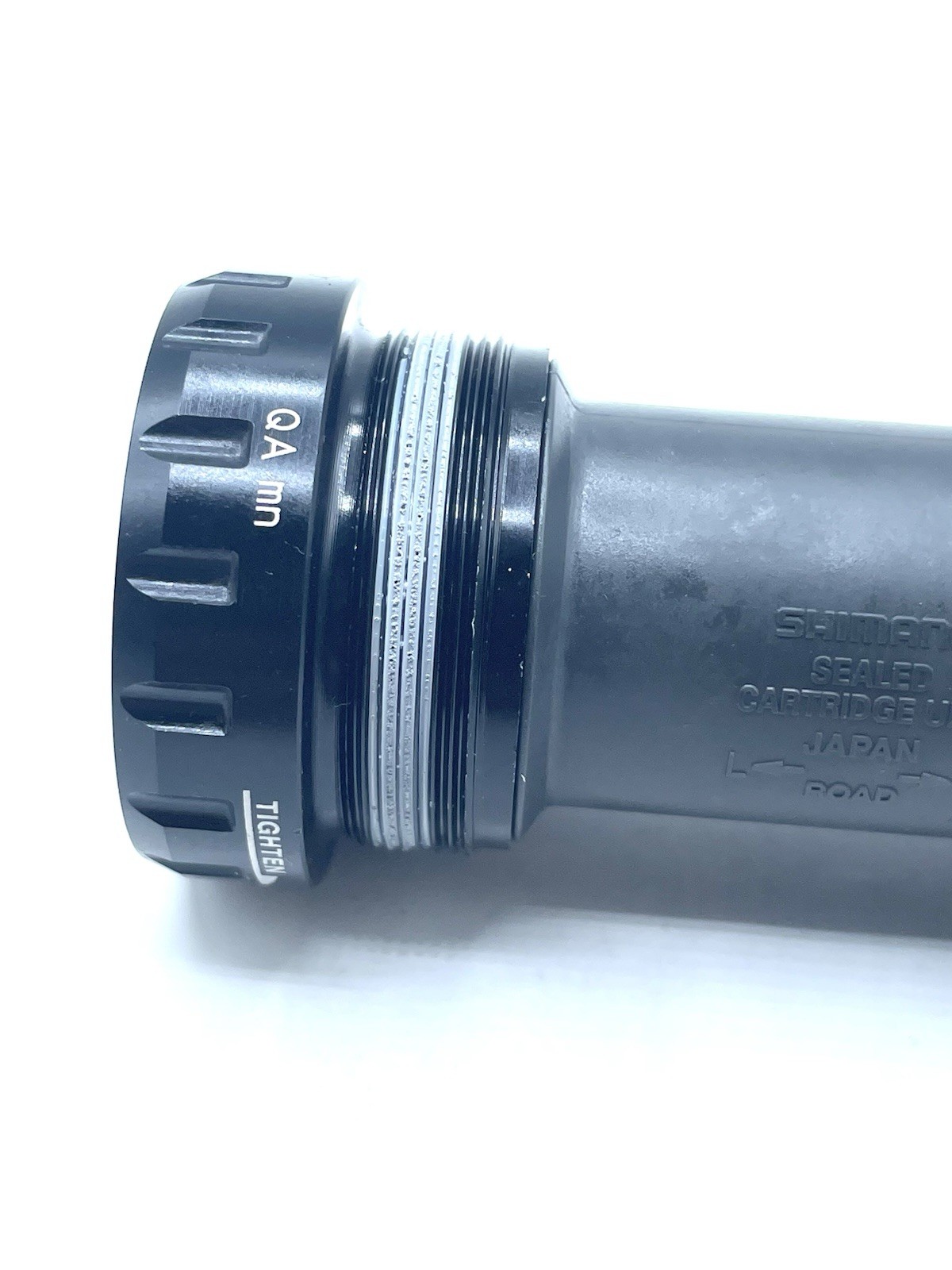Shimano Ultegra SM-BBR60 Road Bicycle Bottom Bracket Black 68 / English Threaded