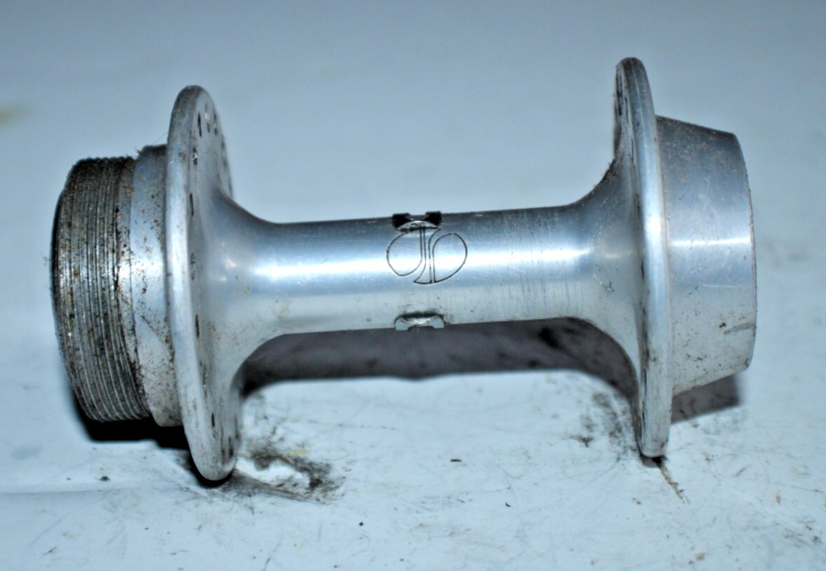 DuraAce Rear Road Bike Hub Body Freewheel Silver 36H 89mm Shimano USA Shipper :)