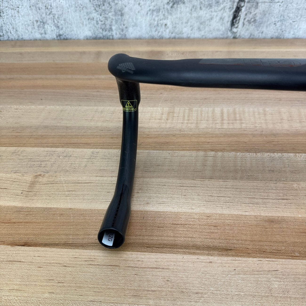 Shimano PRO Vibe Aero 42cm Carbon 31.8mm Drop Bar Handlebar 245g