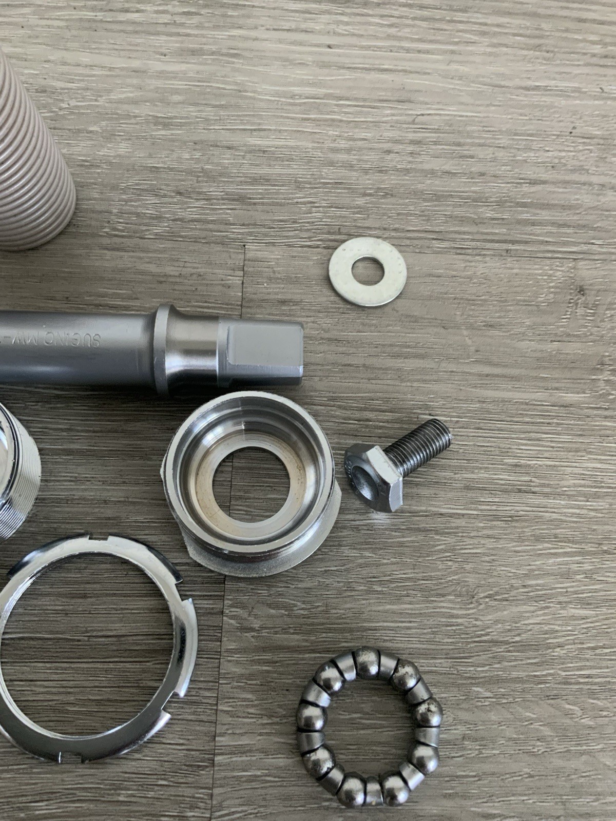 SUGINO BOTTOM BRACKET 70-115 MM ITALIAN THREADING NEW