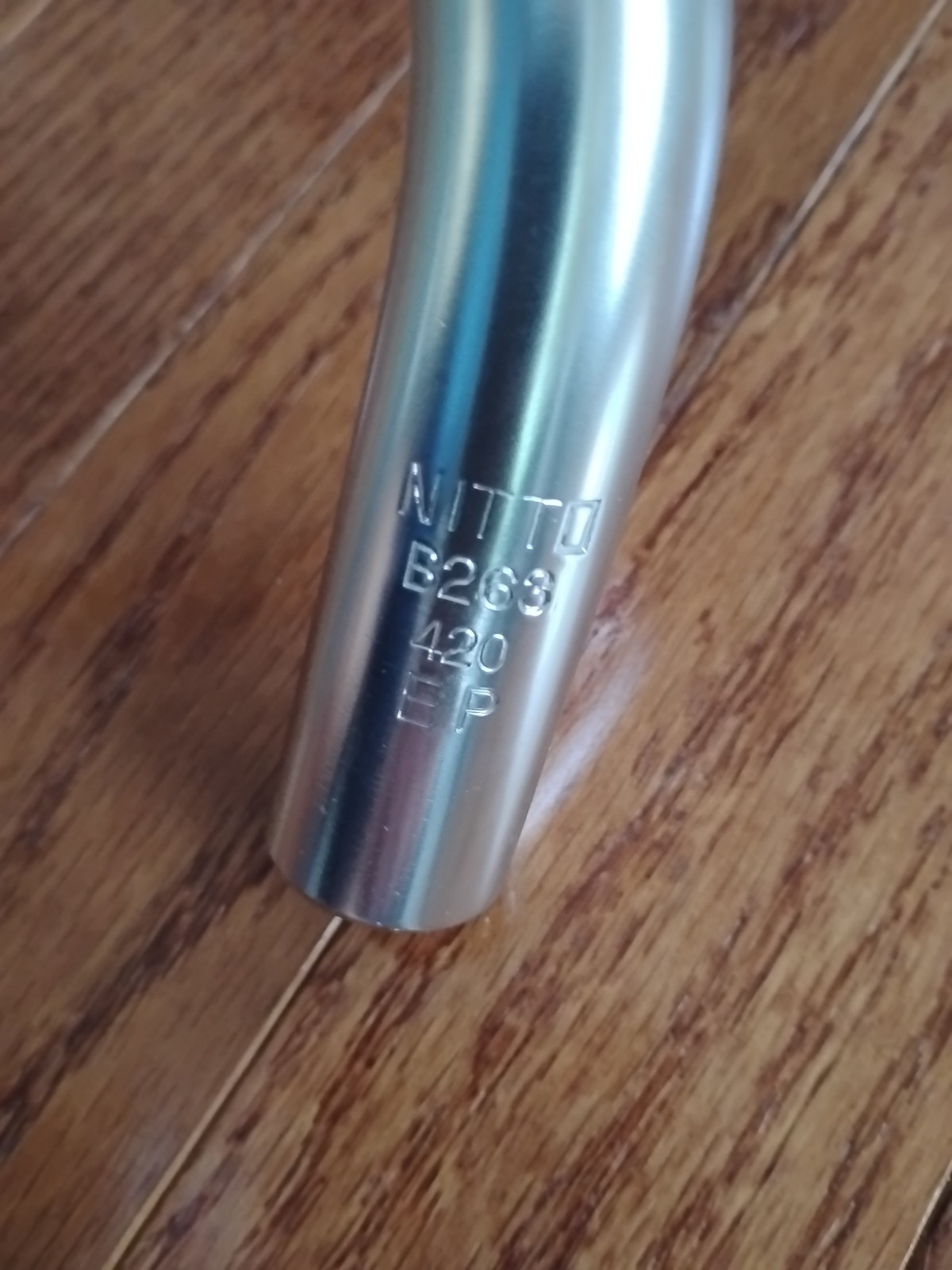 NITTO B263 Bullhorn Bar, 420 Length, 0 Drop, 112 Reach, φ25.4 Clamp, Silver NOS