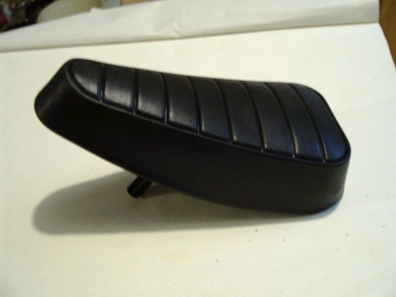 Child’s troxel bicycle bike seat banana small loaf type with seat post {new}
