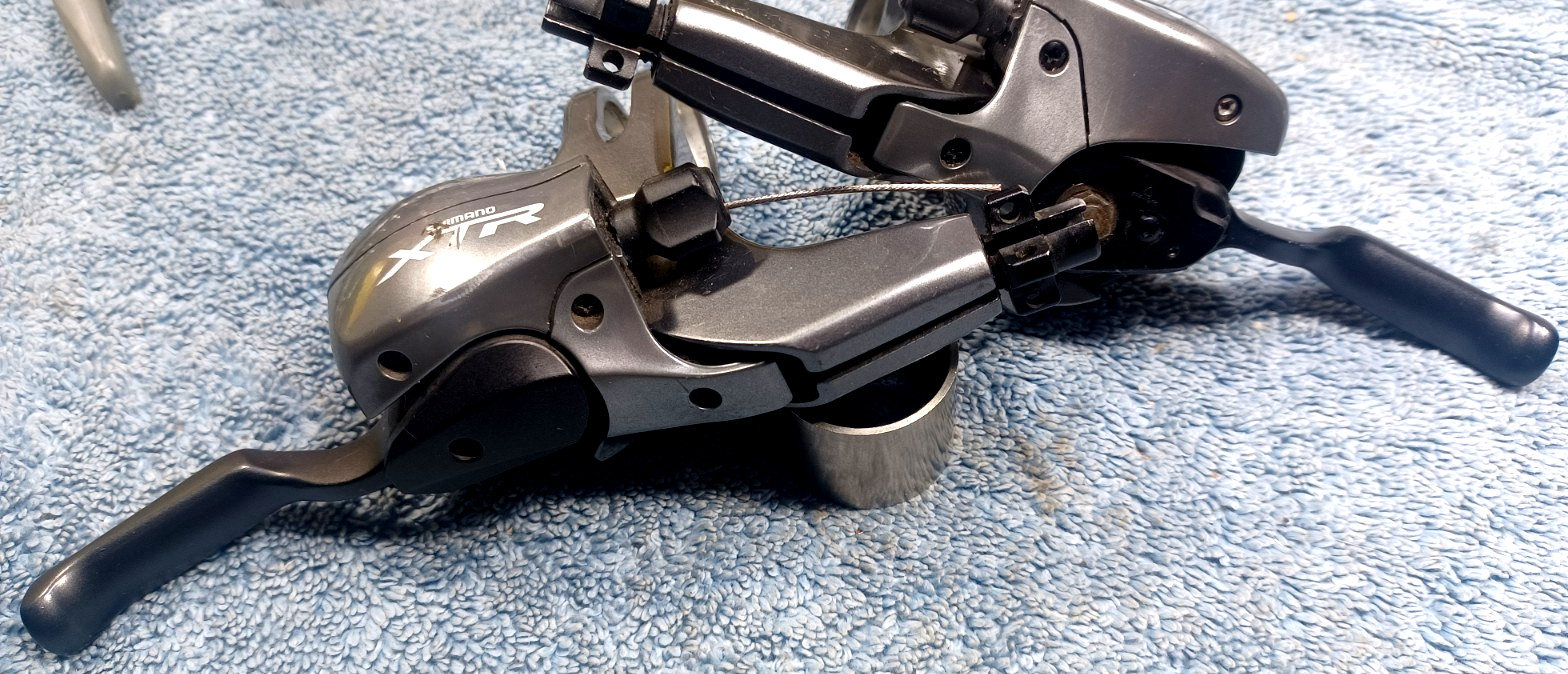 used, Shimano XTR ST-M960 Integrated 3×9, Bicycle trigger shifters/brake levers