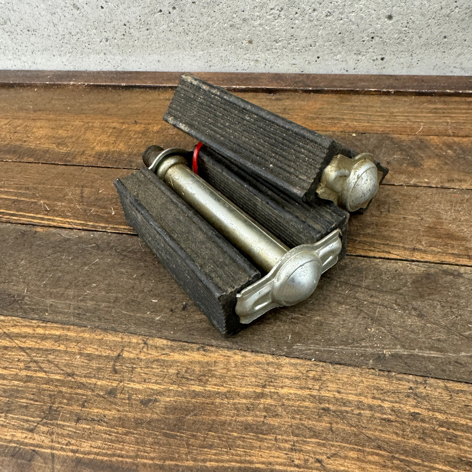 Wald Block Pedals 9/6 in NOS Black Cruiser Clunker Cottered BMX OG 70s 80s