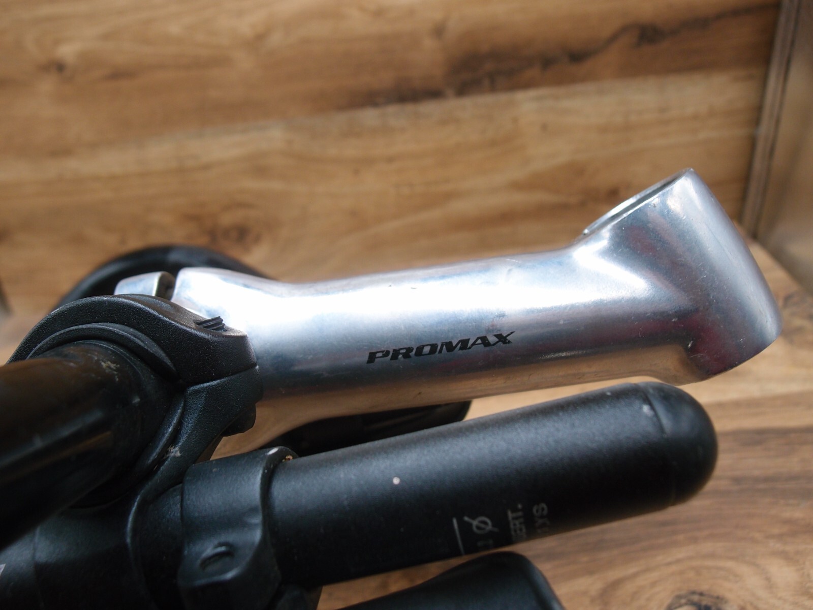 Profile Desing T2 Tribar handlebar ITM ahead stem Promax 1 1/8 in