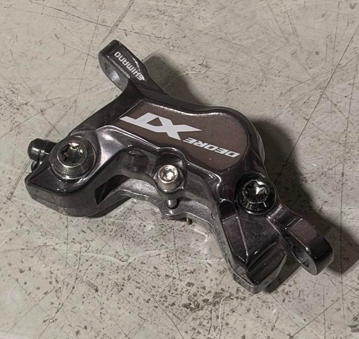 Shimano Deore XT BR-M8120 4-Piston Disc Brake Caliper w/ N03A Resin Fin Pads