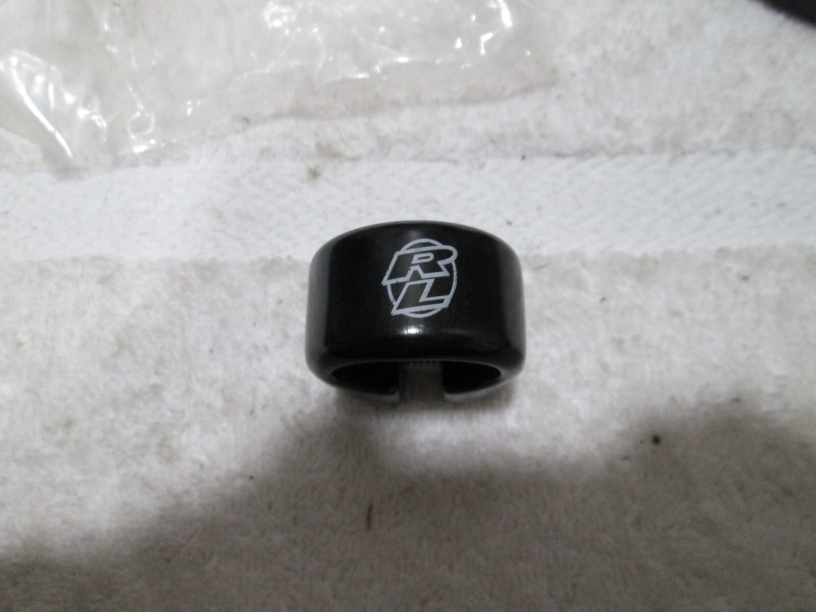 Nos red line seat post clamp 25.4 black
