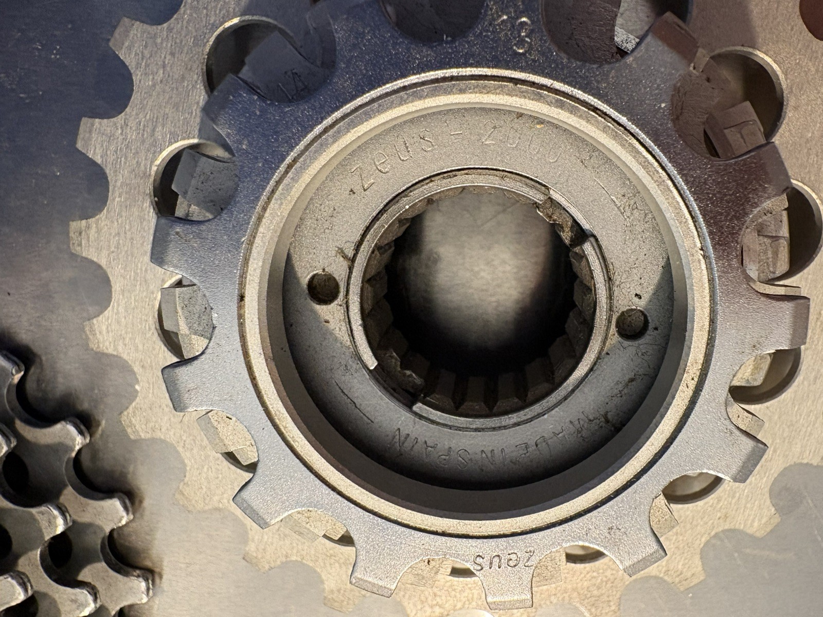Zeus 2000 Alloy/Titanium Freewheel English Threaded