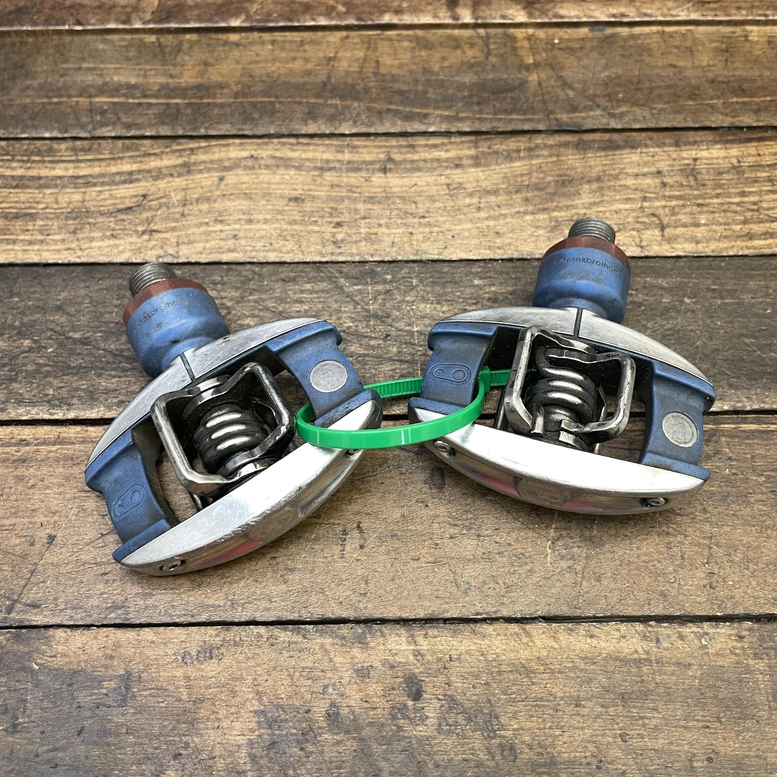 Crankbrothers Quattro Clipless Bike Pedals 9/16 Blue Pair 320g Road Gravel