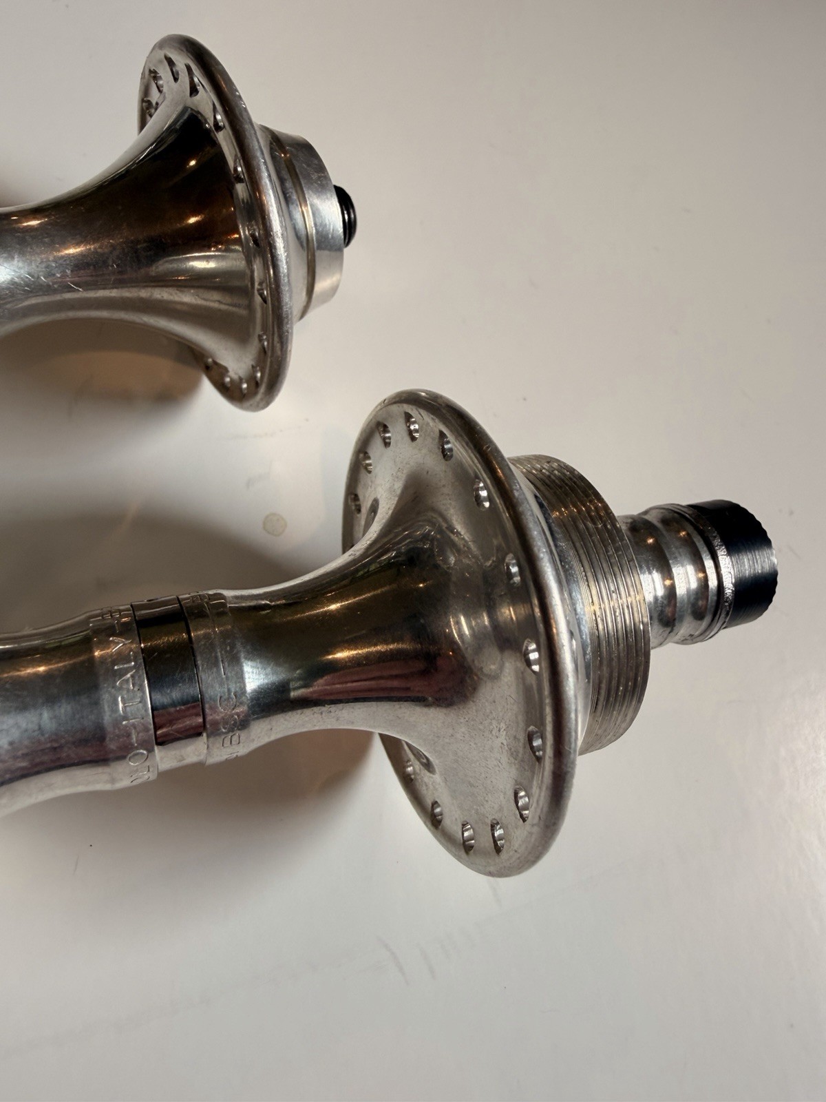 Vintage Campagnolo C-Record Hubset – 36H – 126/100 mm- NOS