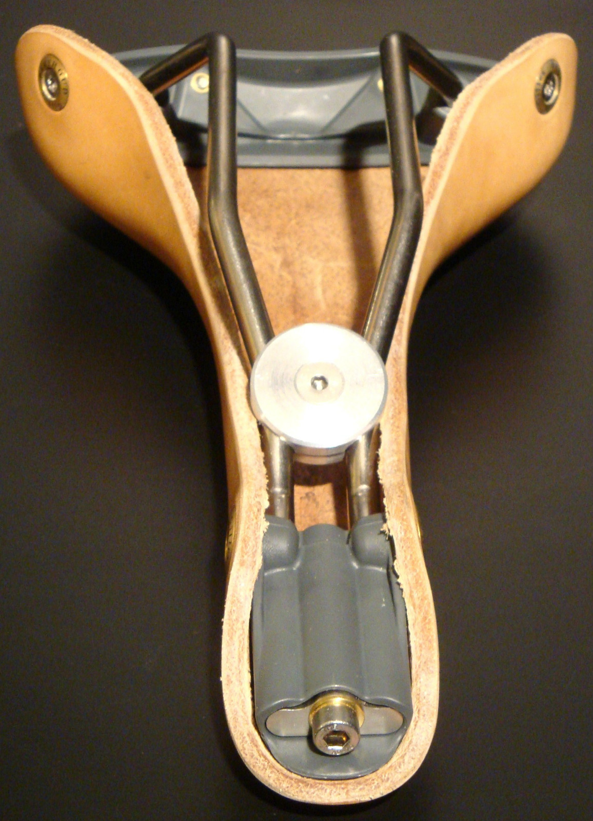 NEW GILLES BERTHOUD SADDLE SEAT GALIBIER NATURAL MADE IN FRANCE IDEALE BROOKS