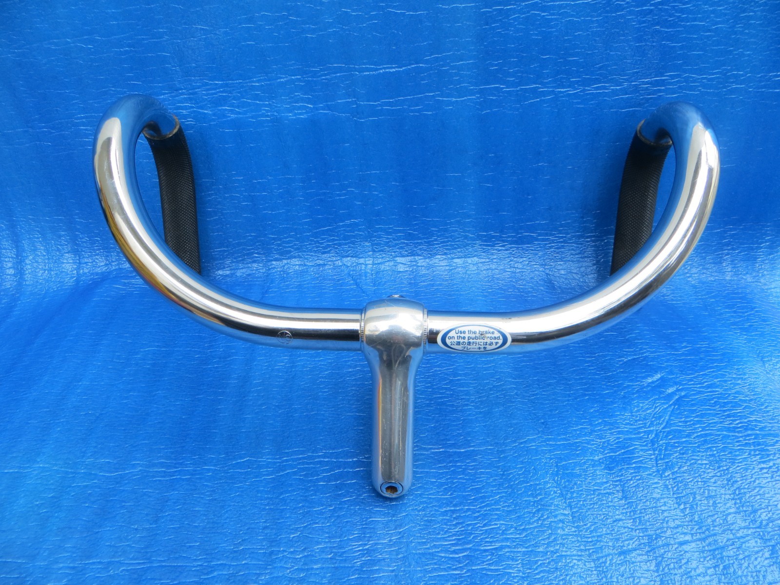 Nitto B123 Steel 370mm NJS Handlebar + Nitto Jaguar 80mm AA Stem + Soyo Grips