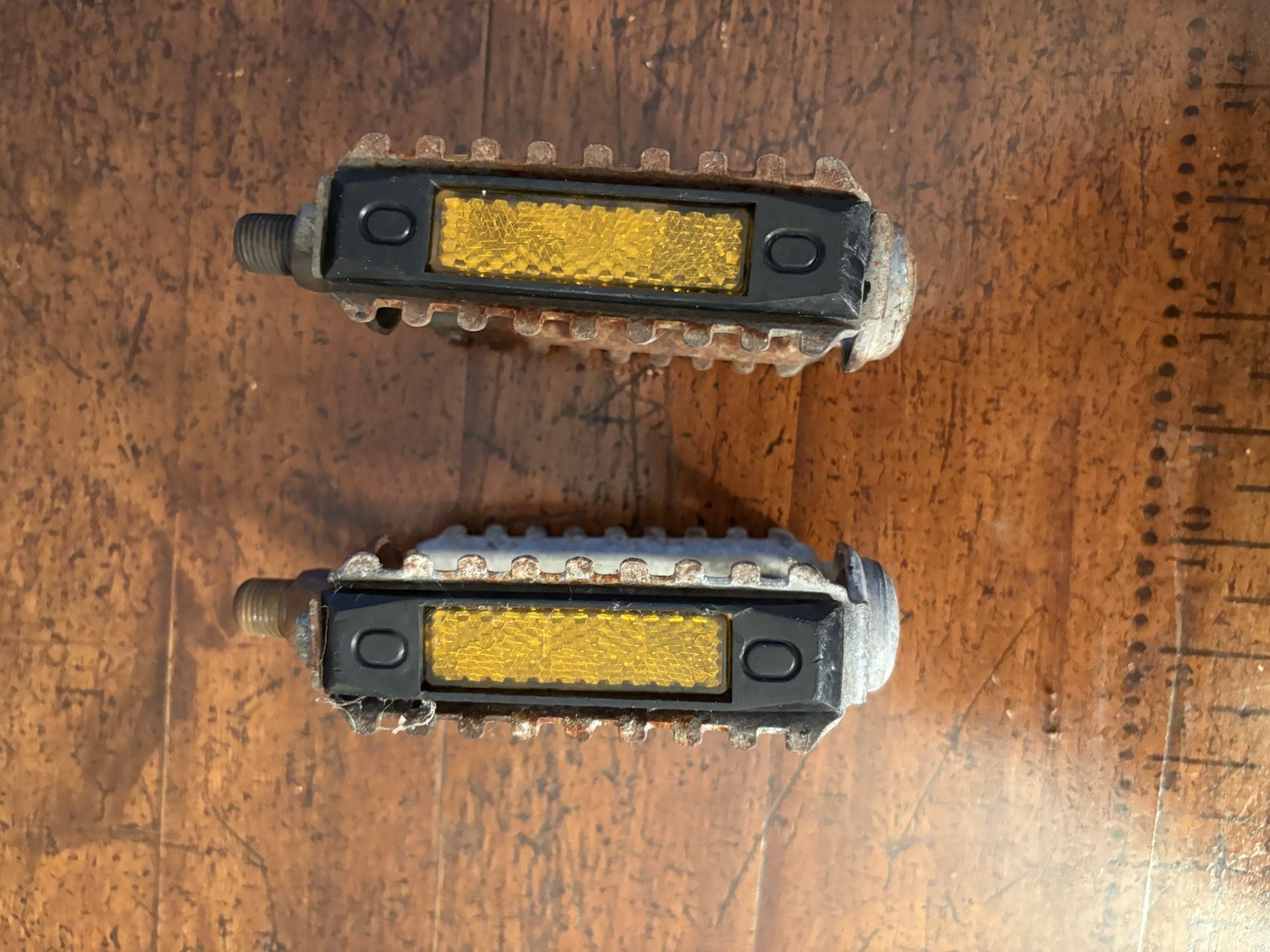VINTAGE ORIGINAL SCHWINN VARSITY BIKE RAT TRAP PEDALS 1/2″ BICYCLE
