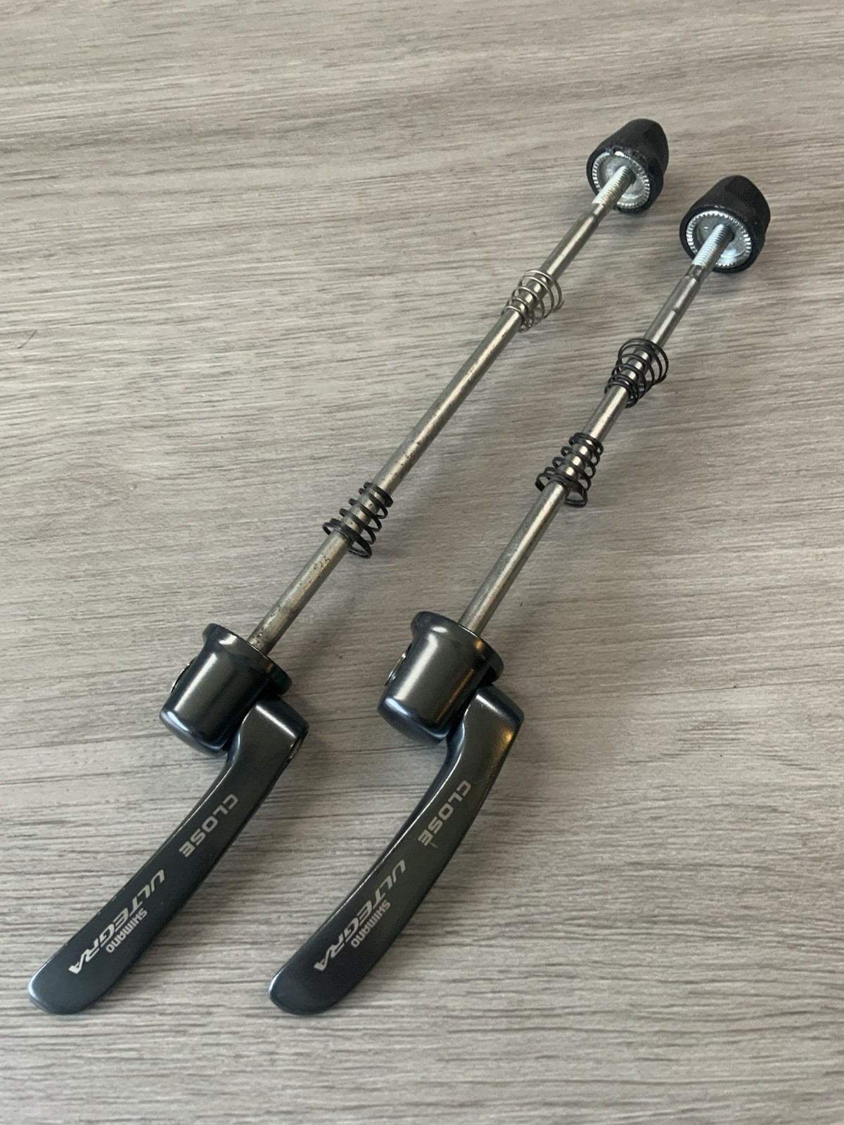 SHIMANO ULTEGRA QUICK RELEASE SKEWER SET 100-130 MM SPACING ALUMINUM 10S MODEL