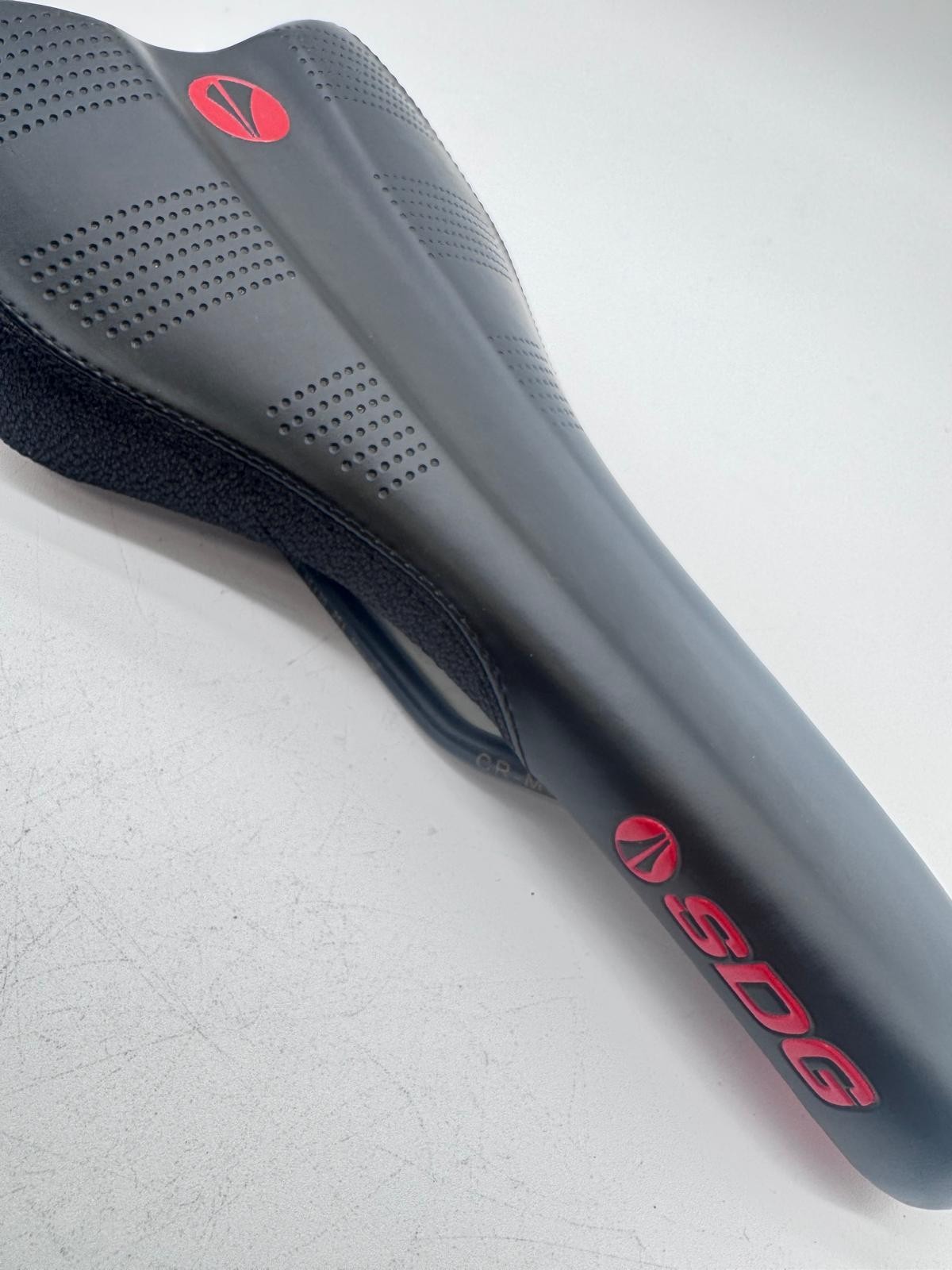 SDG Saddle Radar Red and Black CR-MO rails