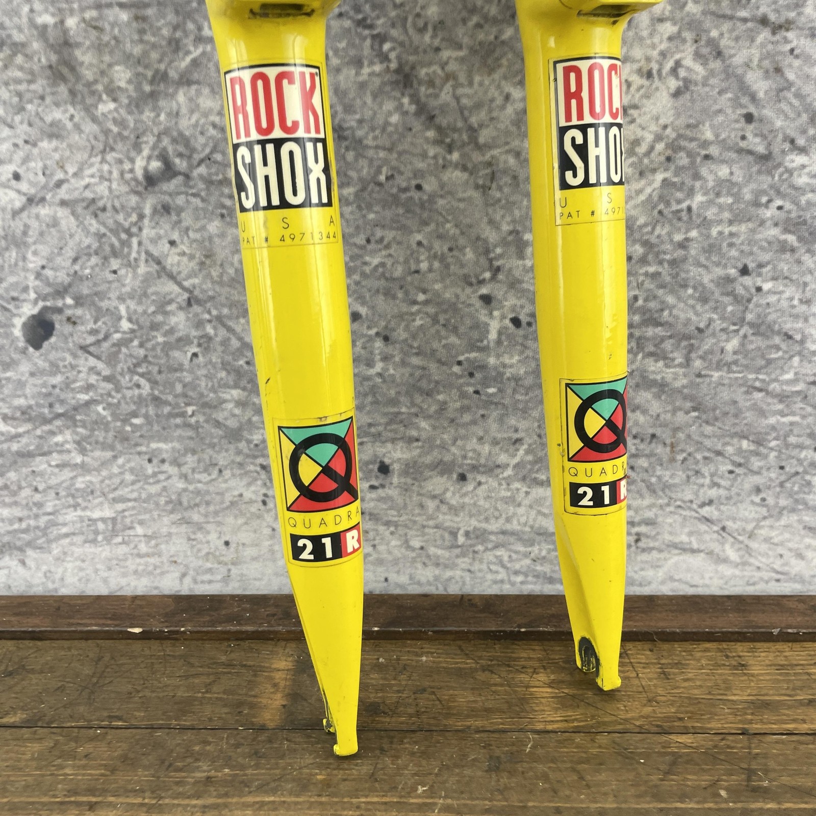Vintage RockShox Quadra 21R Suspension Fork 1 1/8” 28.6mm 630mm 9″ Steerer MTB