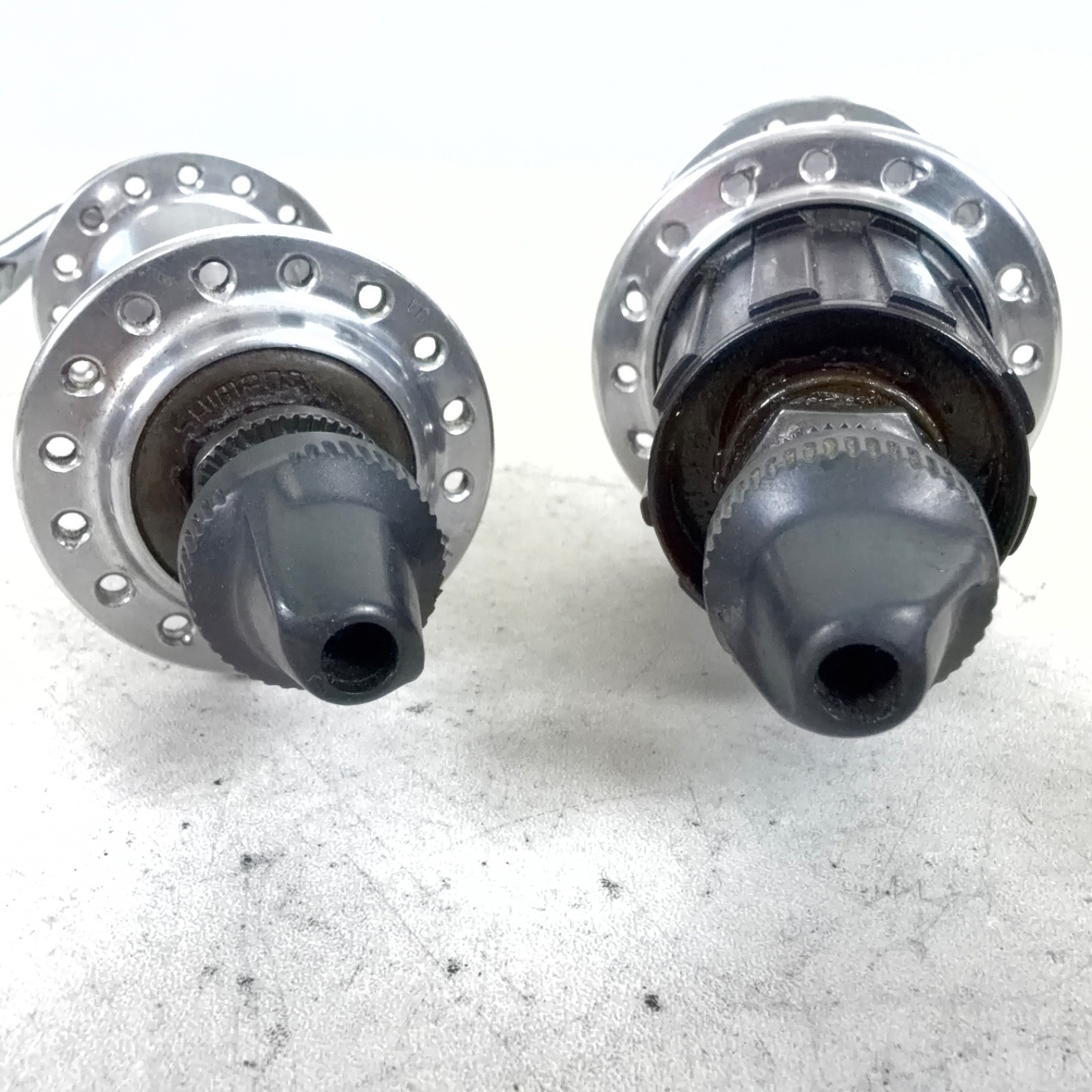 Shimano Vintage RX100 HB-A550 / FH-A551 32/32h Hub Set F/R 8-10 Speed Hyperglide