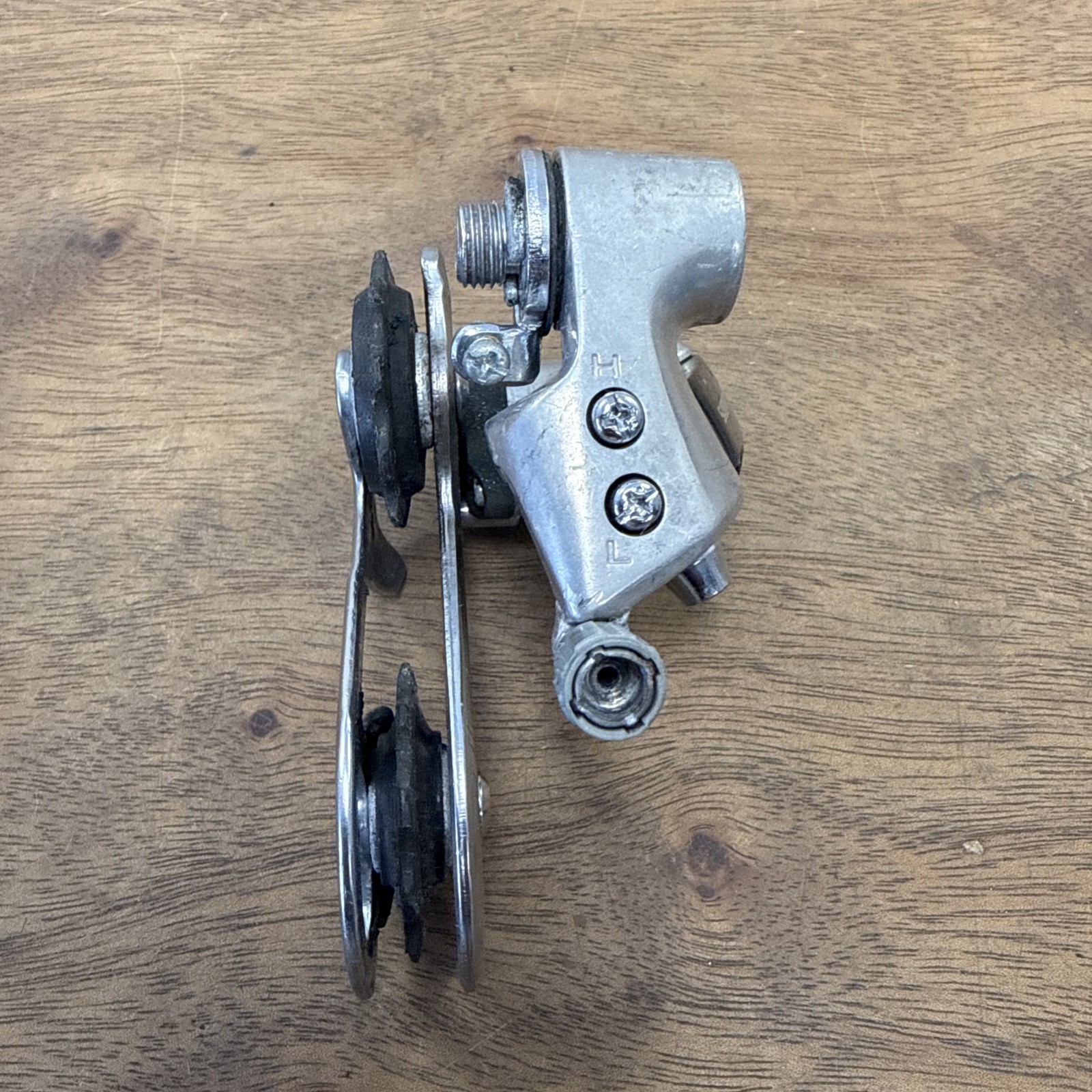 Shimano 105 RD-1050 Rear Derailleur 6/7 Speed Road Made in Japan Silver