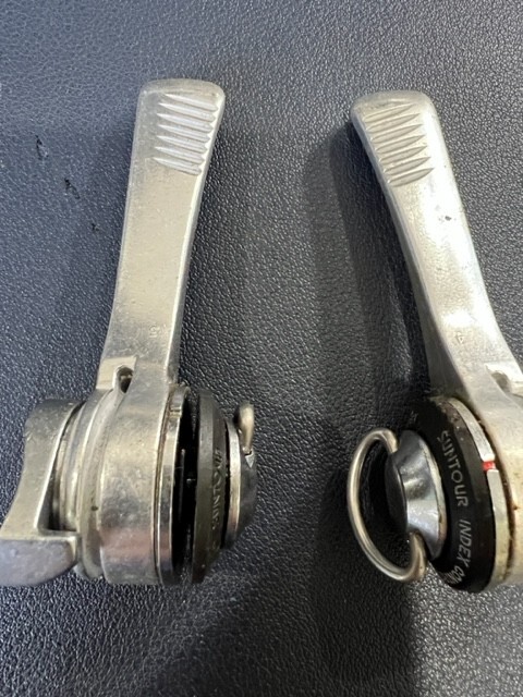 ! NOS SUNTOUR 3000 DOWNTUBE SHIFTERS INDEX OR FRICTION PARTS AS SHOWN