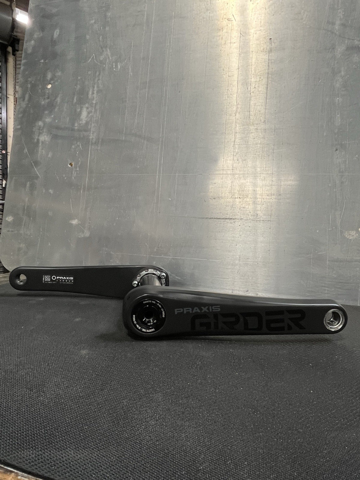 Praxis Girder 175mm Carbon Crank Arms Black M30 30/28mm Spindle
