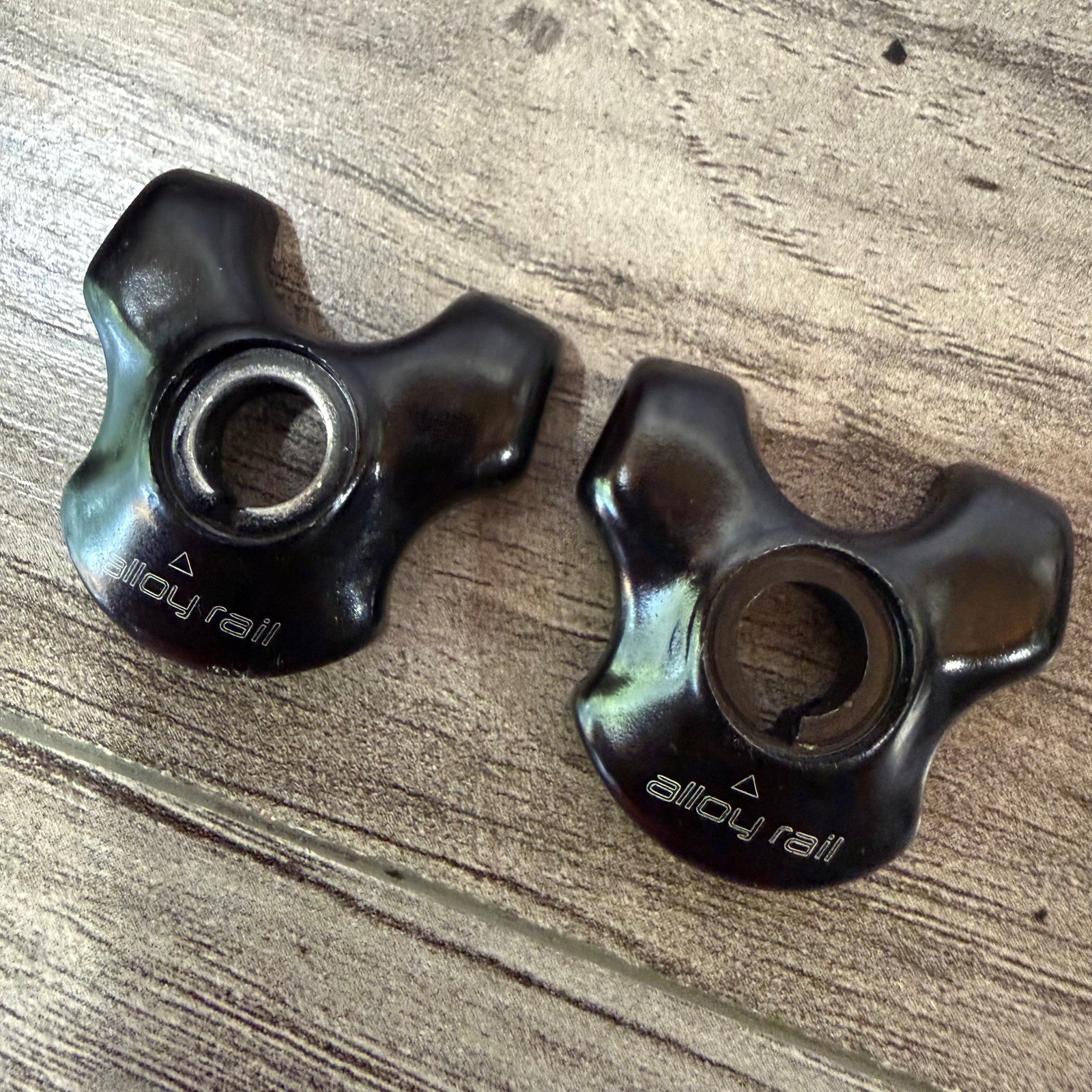 Specialized Pave 7mm x 7mm Round Alloy Rail Seatpost Clamps