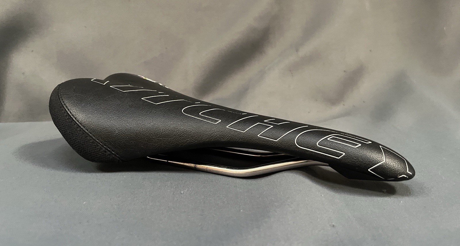 Ritchey WCS Trail Saddle 138mm CRN-Ti 7×7 Rails Rainbow Logo MTB Bike Seat