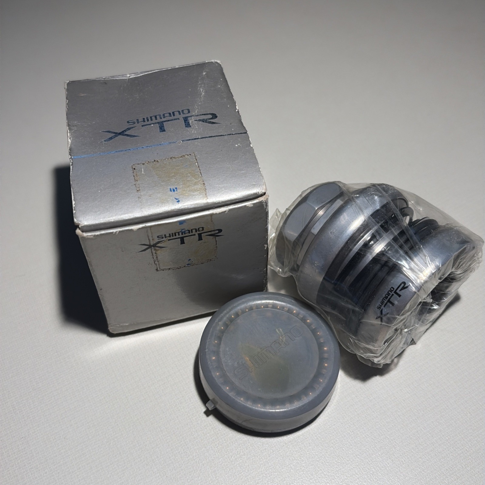 NOS Shimano XTR HP-M900 1-inch Threaded Headset NIB Vintage MTB Japan XTR M900