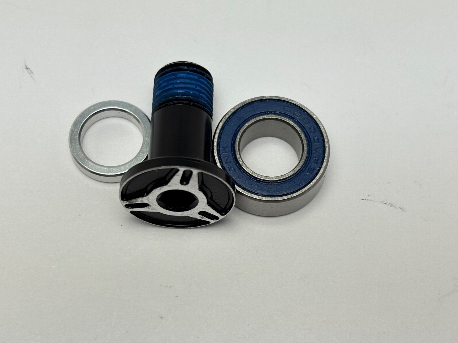 NOS Giant Anthem X Bearings Bolts Spacer Kit Full Set ’09-’12/26″ & ’11-’17 29er