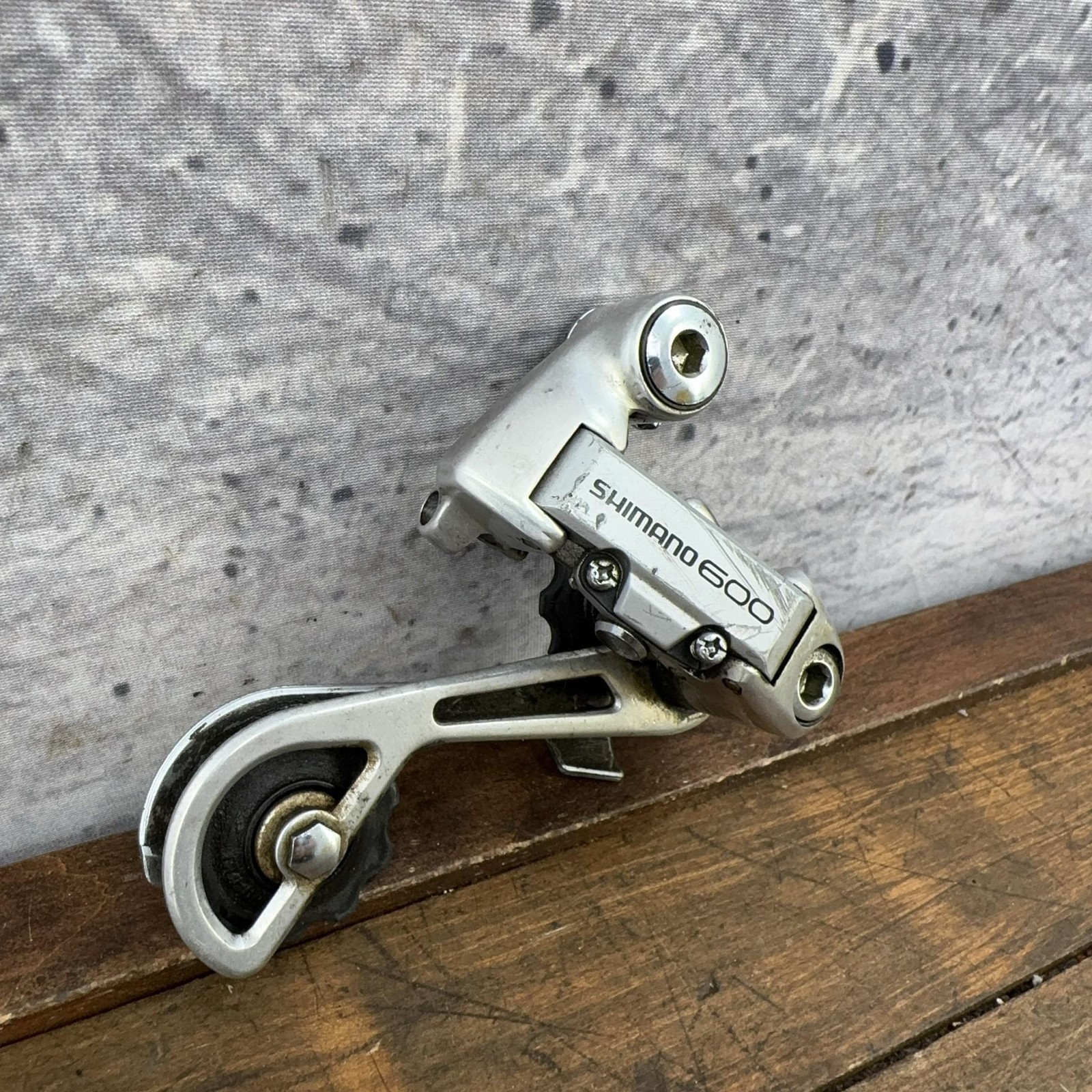 Vintage Shimano 600 Rear Derailleur LONG Cage Bolt-On Silver Road Japan Friction