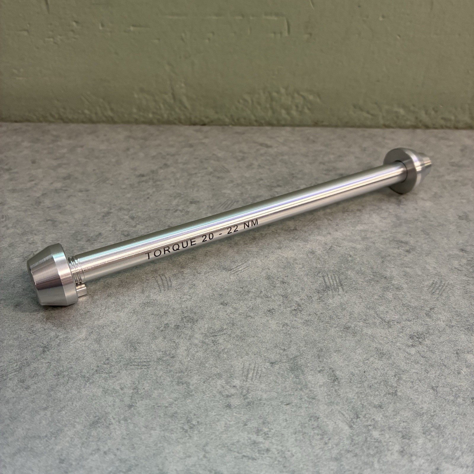NOS! Hadley Thru Bolt – Thru Axle 10x135mm Spacing Bolt On Aluminum Rear Hub
