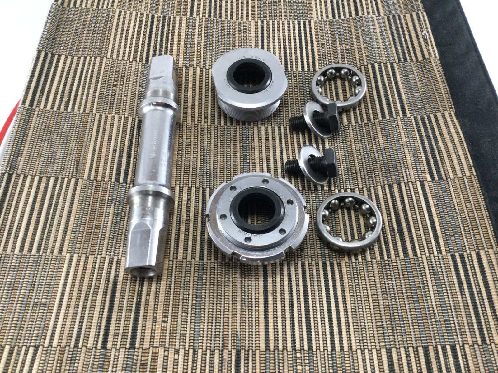 SHIMANO 68-W-116 CRMO TANGE BOTTOM BRACKET SET JE …