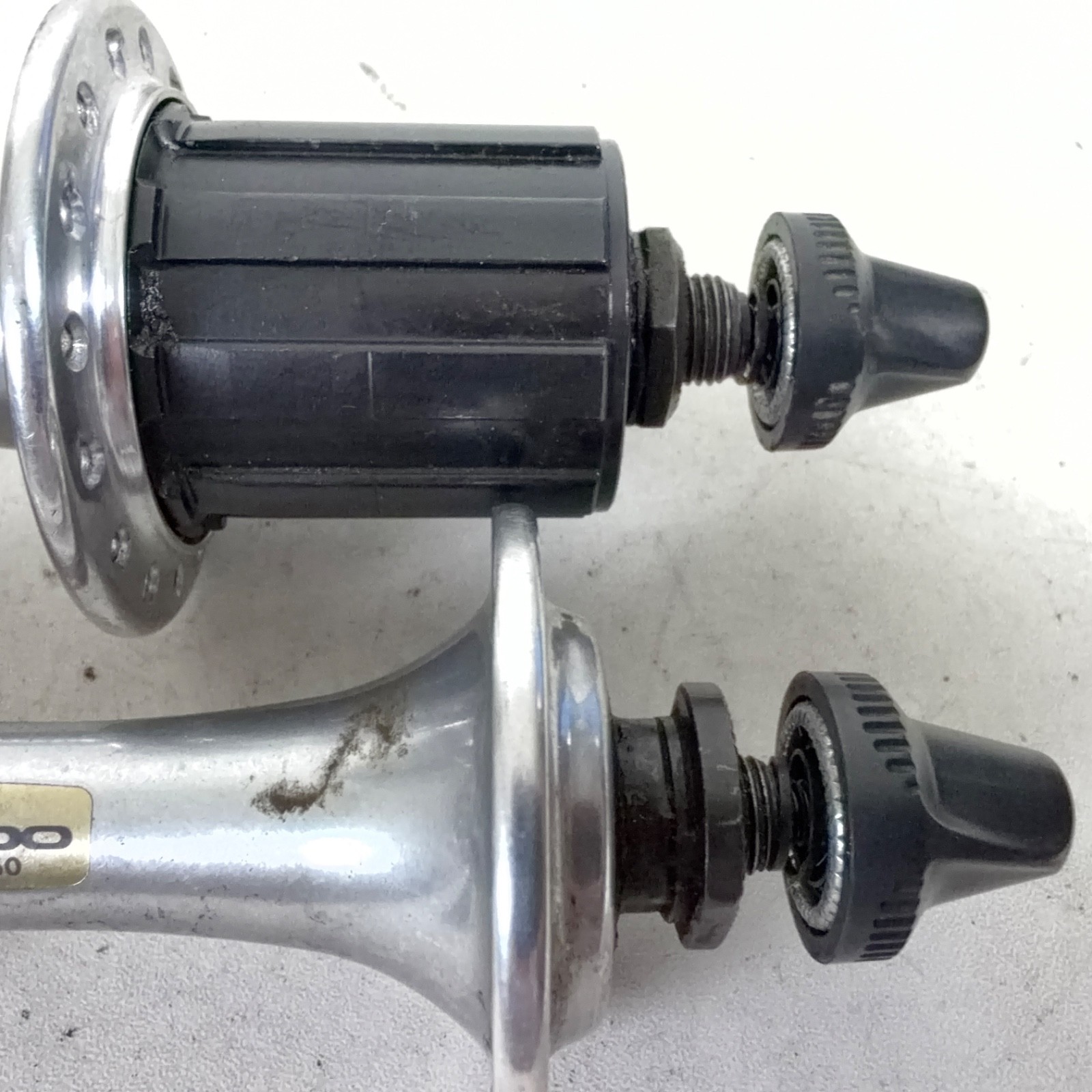 Shimano Vintage RX100 HB-A550 / FH-A551 32/32h Hub Set F/R 8-10 Speed Hyperglide