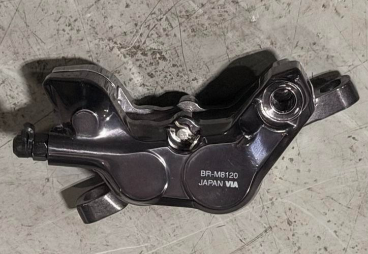Shimano Deore XT BR-M8120 4-Piston Disc Brake Caliper w/ N03A Resin Fin Pads
