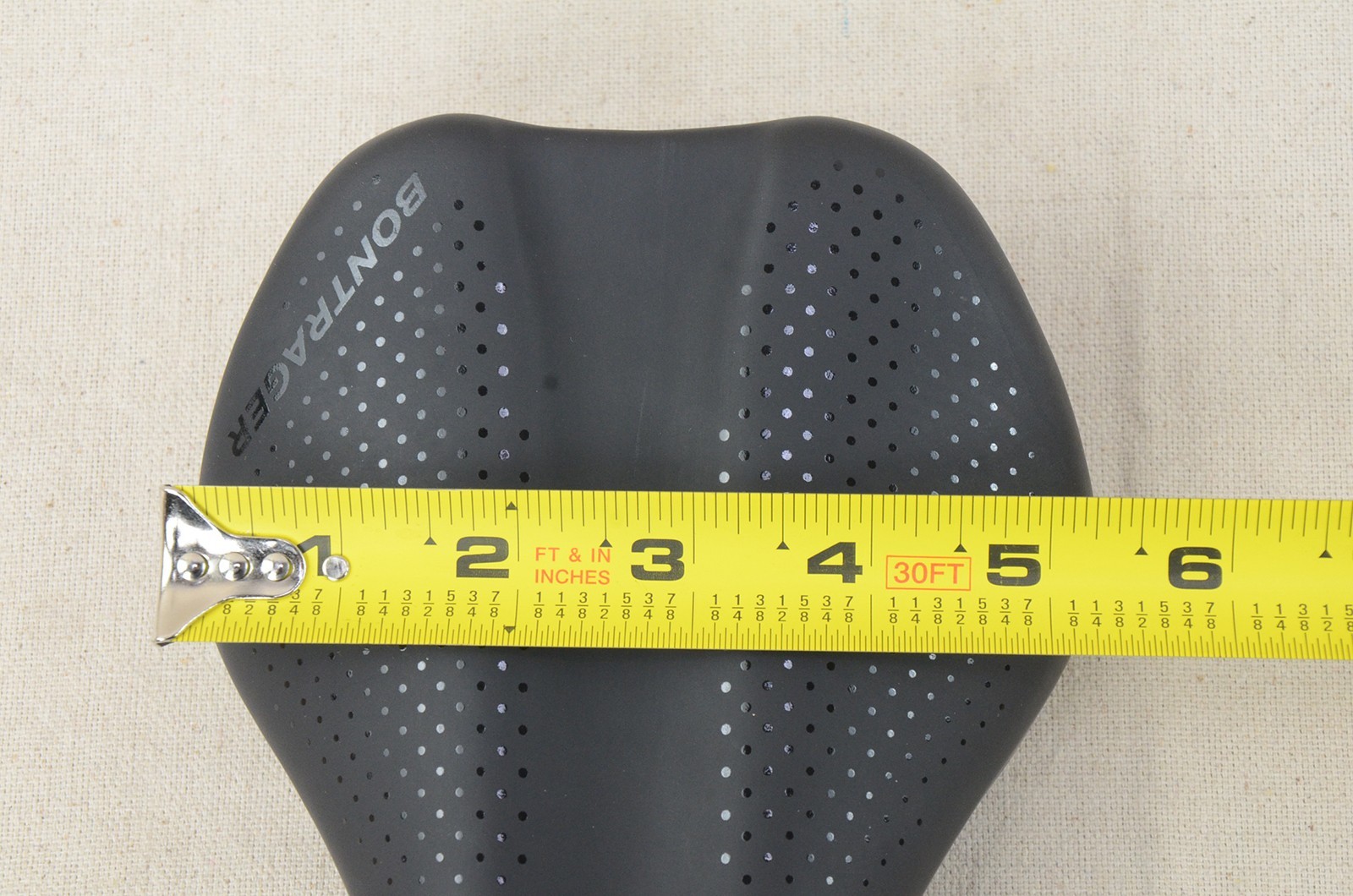Bontrager Arvada Bicycle Seat Saddle Black – 138 mm width x 270 mm