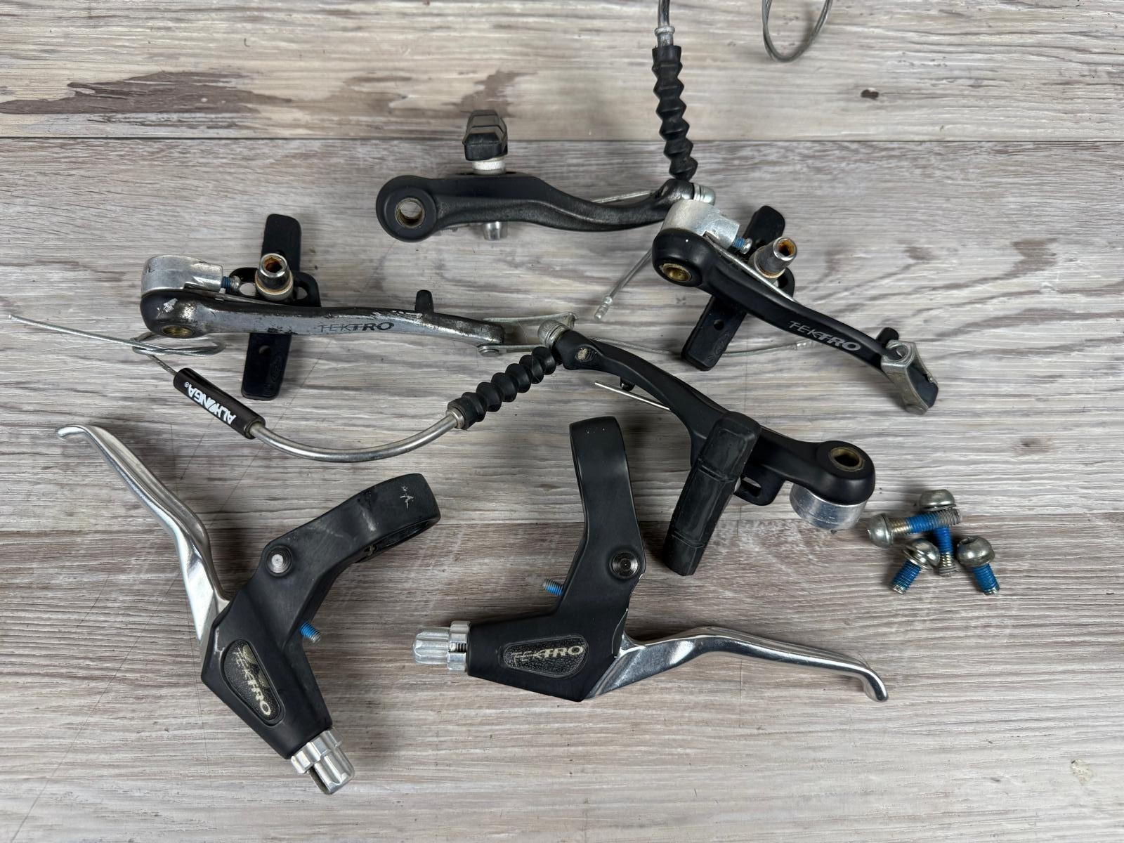 TEKTRO V-Brake Linear Pull Bike Brake Set Long Arms 110mm with Lever