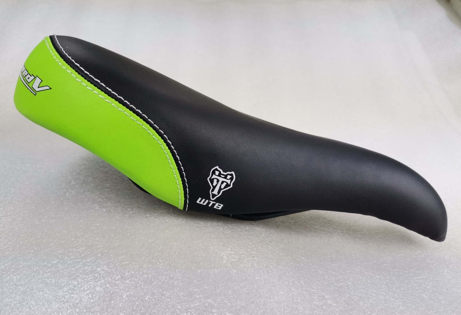 NEW OLD STOCK WTB SPEED V SADDLE SEAT WIDE 160MM BLACK MTB CITY TOURING BIKE