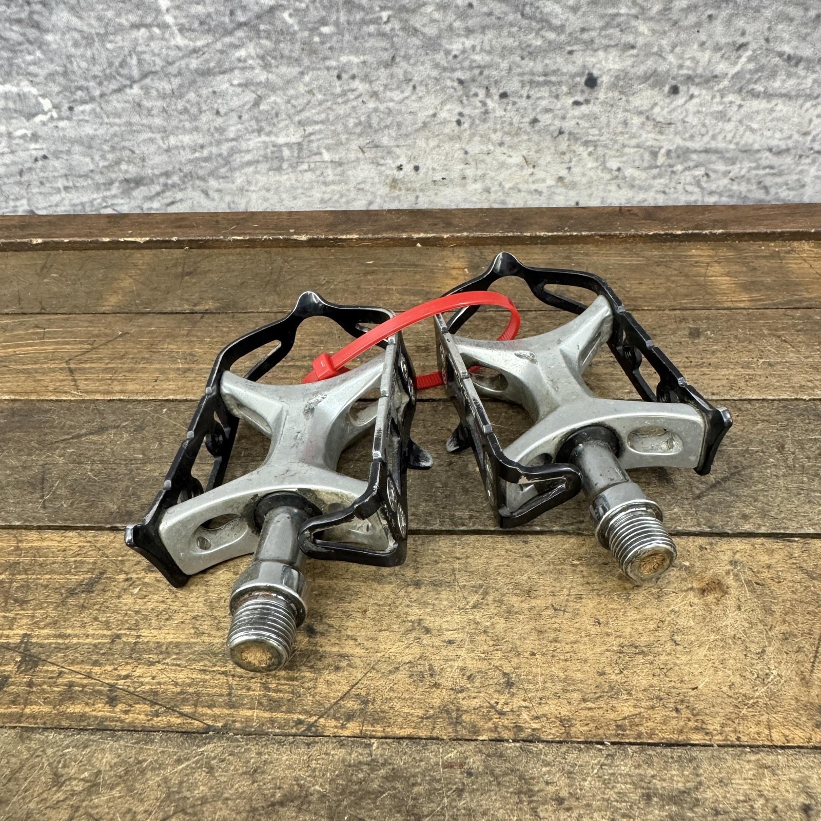 Vintage Suntour Superbe Pedals 9/16 In 80s SUN TOUR Cage Bolts Road Bike Black