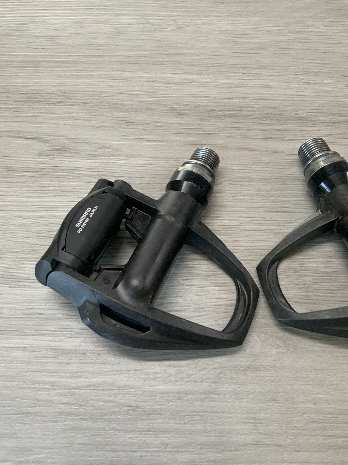 SHIMANO DURA ACE CLIPLESS PEDALS MODEL PD-R9100 BLACK NO CLEATS