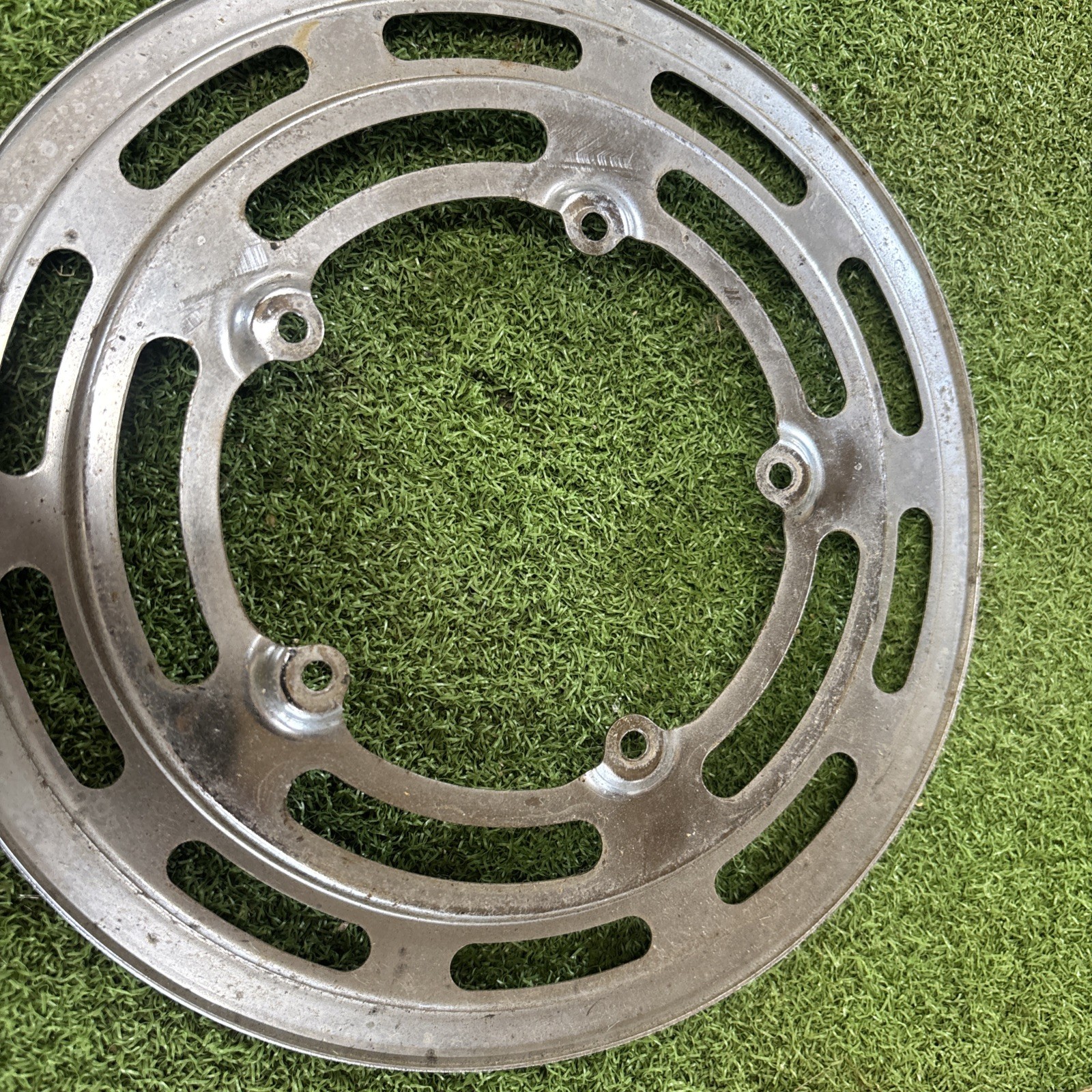 Vintage 1970s SCHWINN Chainring Guard • 5-Arm • 56 121. (NJ)